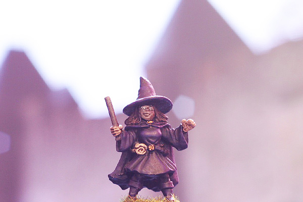 figurine sorcière